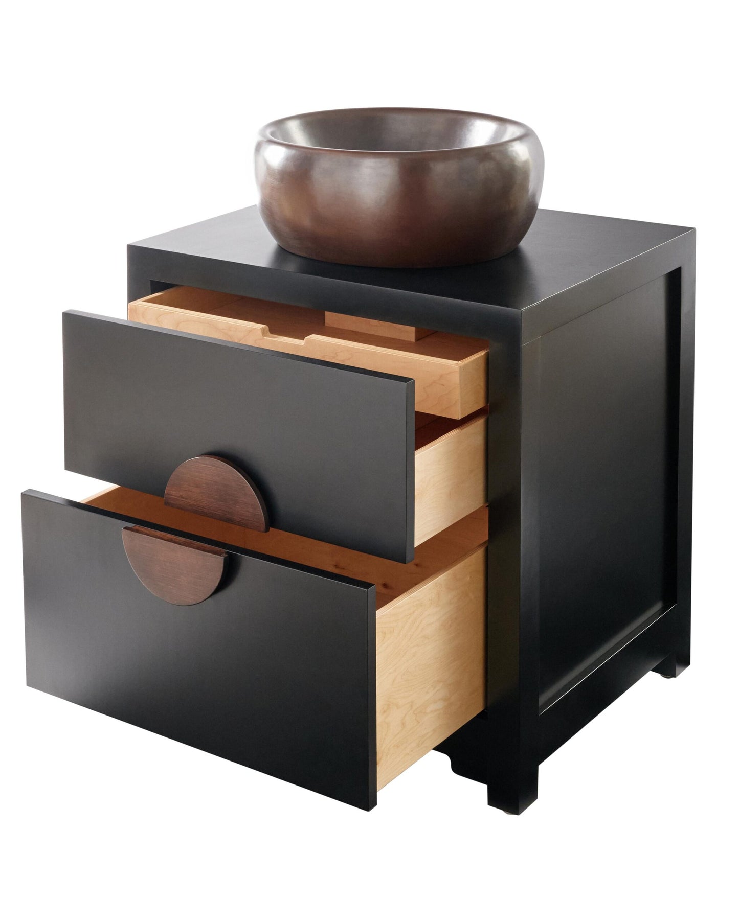 Alternate three-quarter view of the Thompson Permanente vanity and aged copper vessel