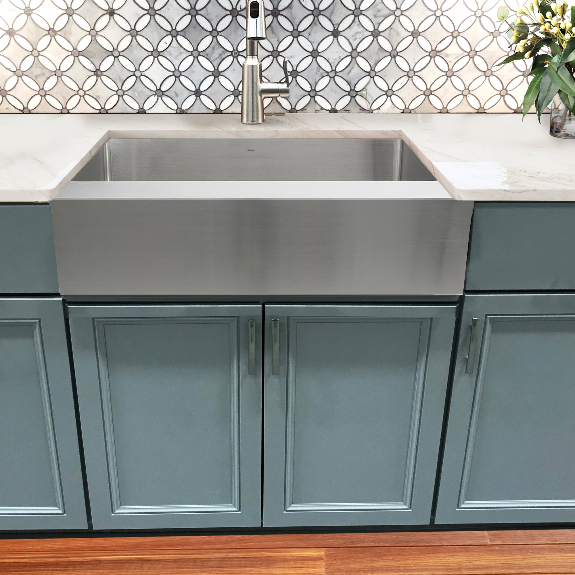 Nantucket EZApron33-9 stainless sink, view 2