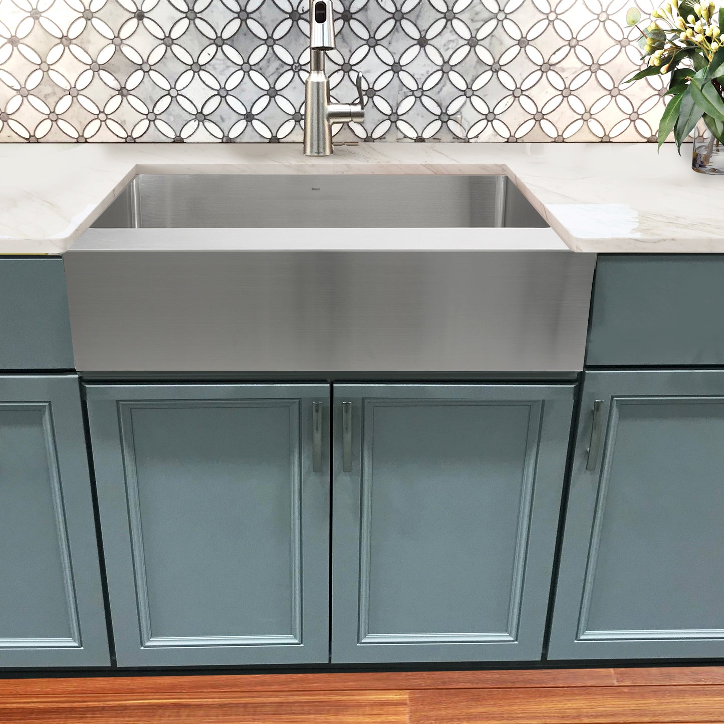 Nantucket EZApron33-9 stainless sink, view 2