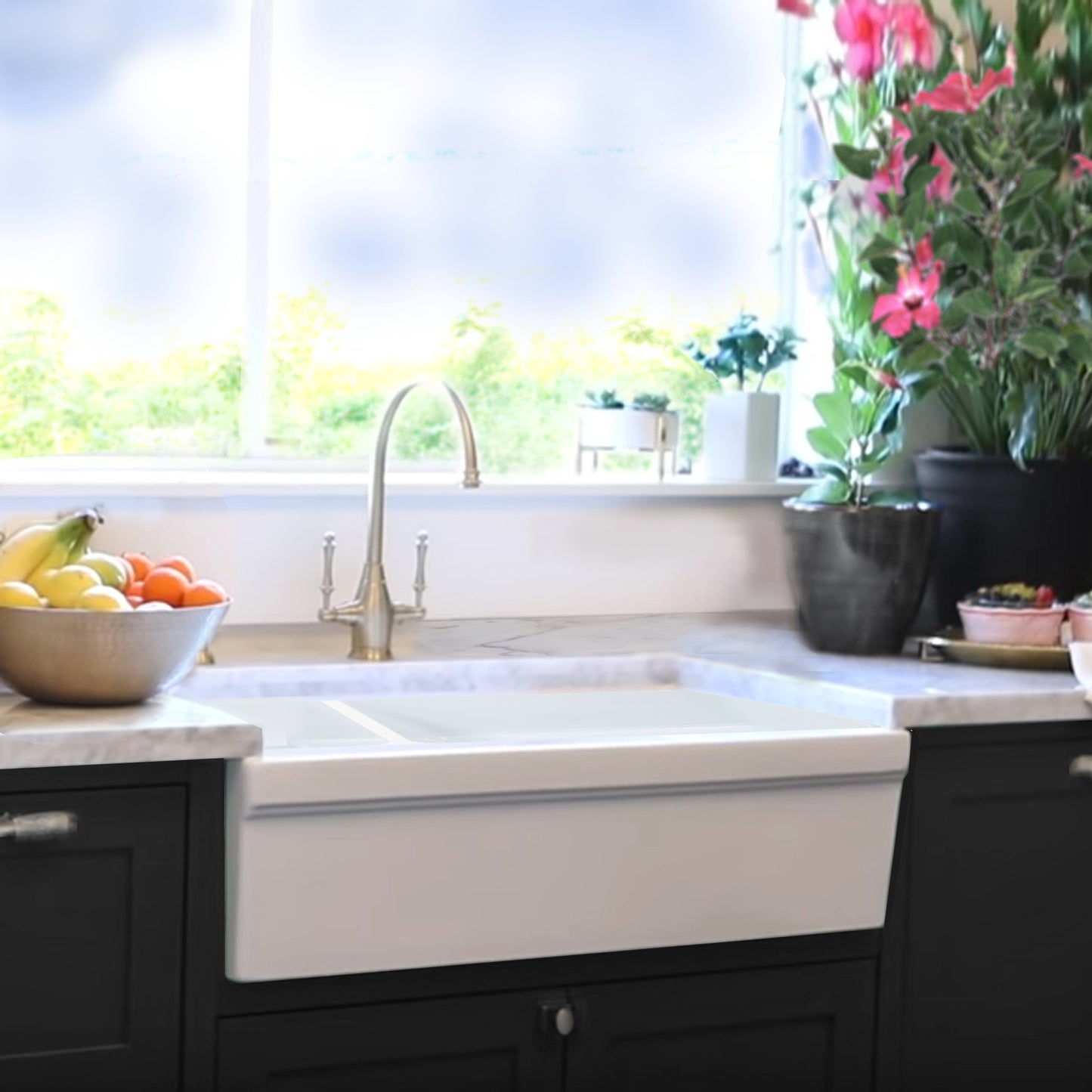 Nantucket ISFCGW35X19DBSO 35-inch Italian fireclay 90/10 double bowl farmhouse sink, installed