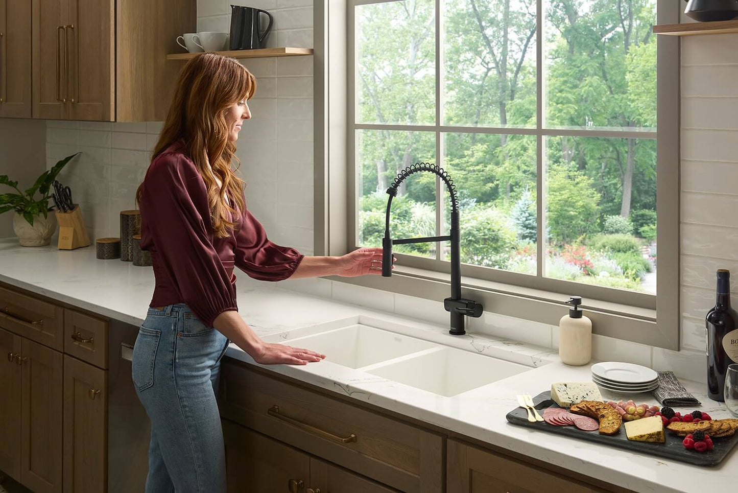 Ruvati RVF1243 Seneca Single-Handle Pull-Down Pull-Out Spring Kitchen Faucet