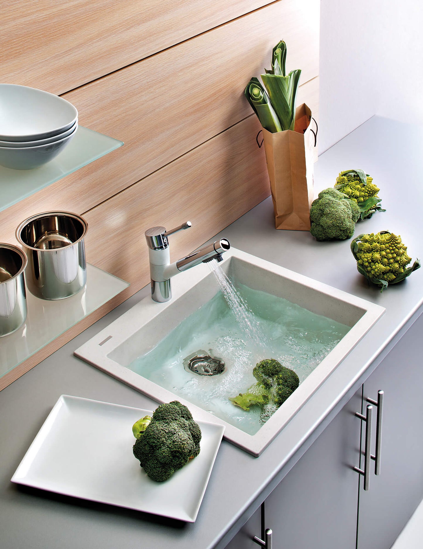 Ruvati epiGranite RVG1016 16" Topmount Single Bowl Wet Bar and Prep Sink