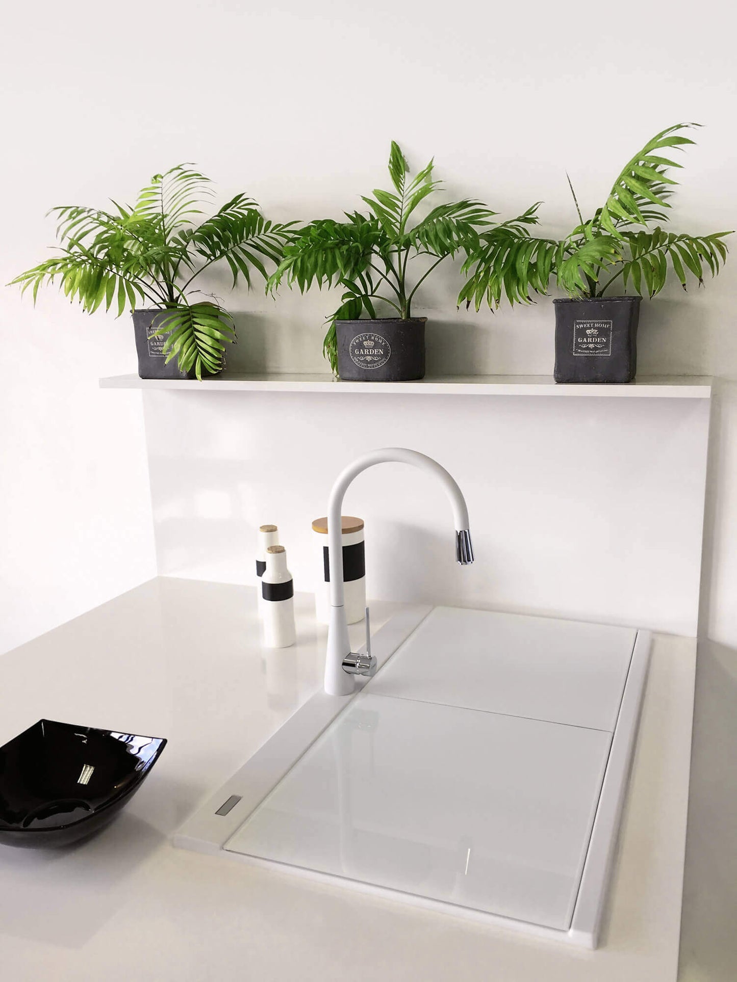 Ruvati 34" epiGranite Dual Bowl Workstation Kitchen Sink - Arctic White - RVG1350WH