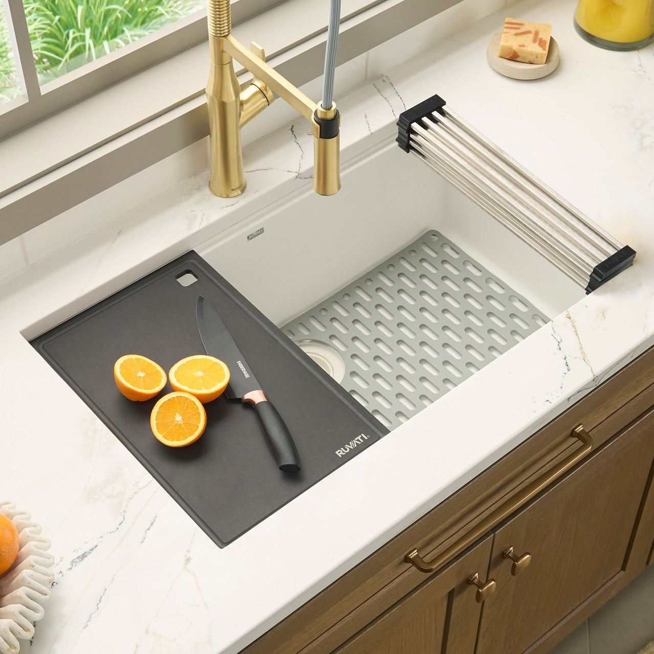 Ruvati RVG2306 32" Granite Composite Undermount Workstation Kitchen Sink