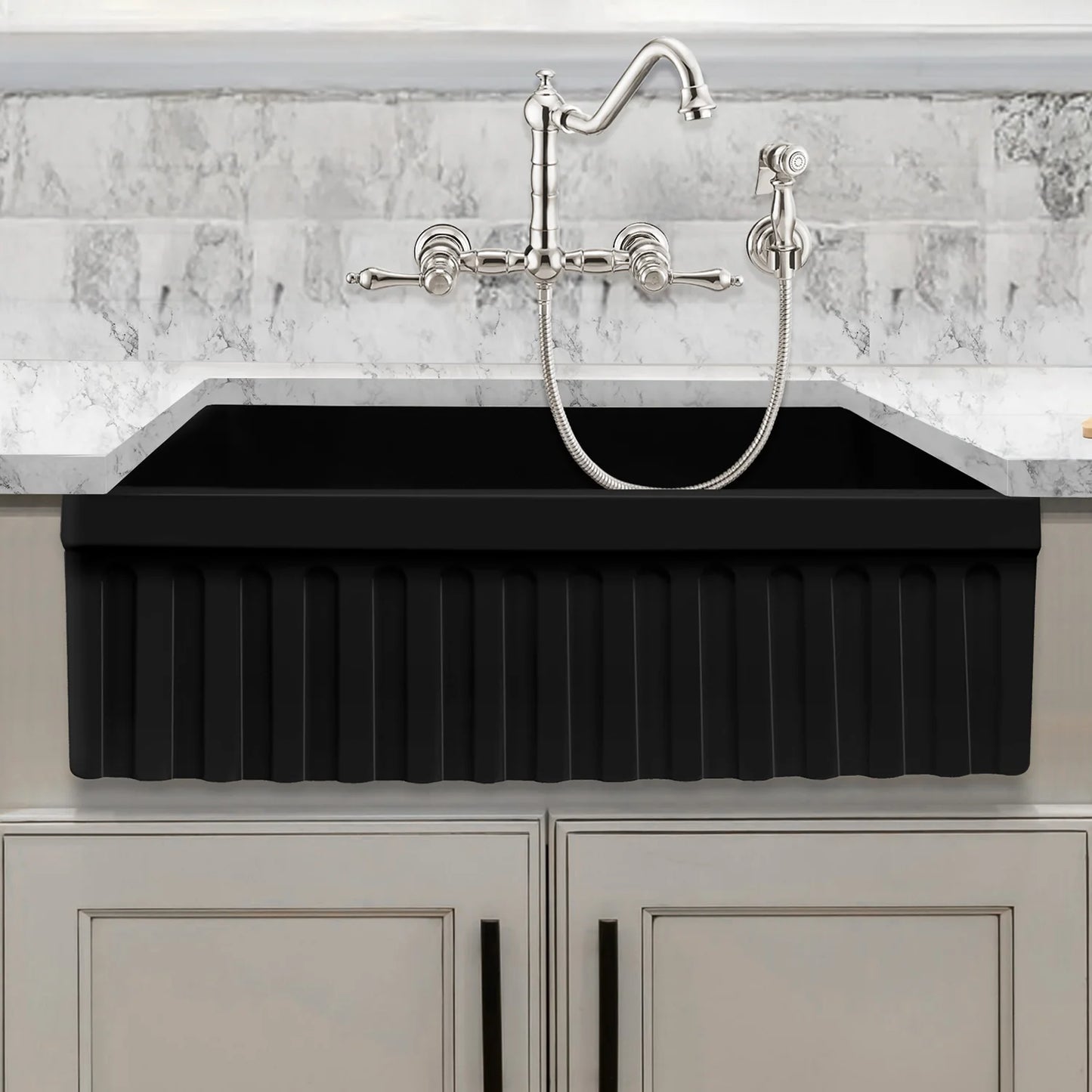 WHITEHAUS 30" Farmhaus Fireclay Quatro Alcove Reversible Sink WHQ330 displayed in a stylish kitchen setting.