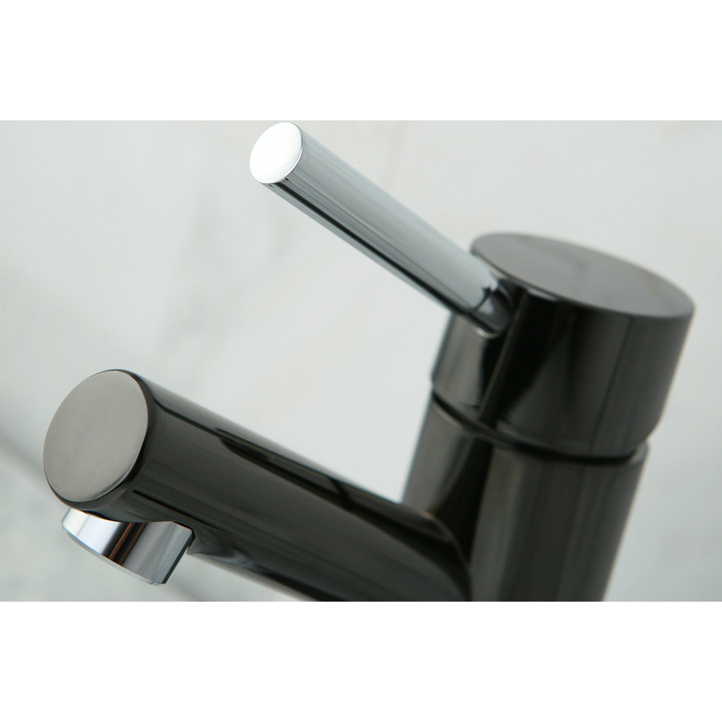 Kingston Brass NS8427DL Water Onyx Single-Handle Centerset Bathroom Faucet