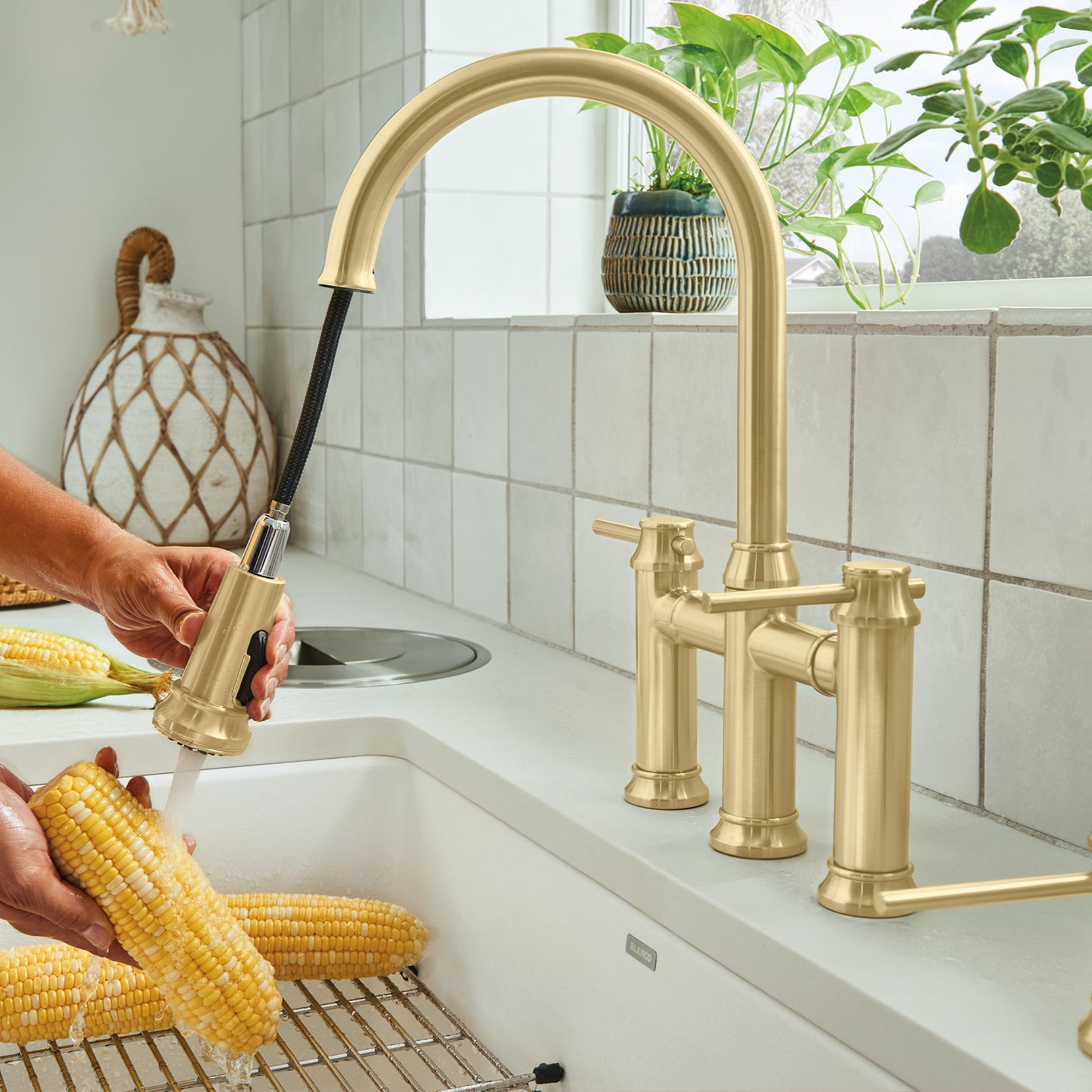 BLANCO Empressa Pull-Down Dual-Spray Bridge Faucet
