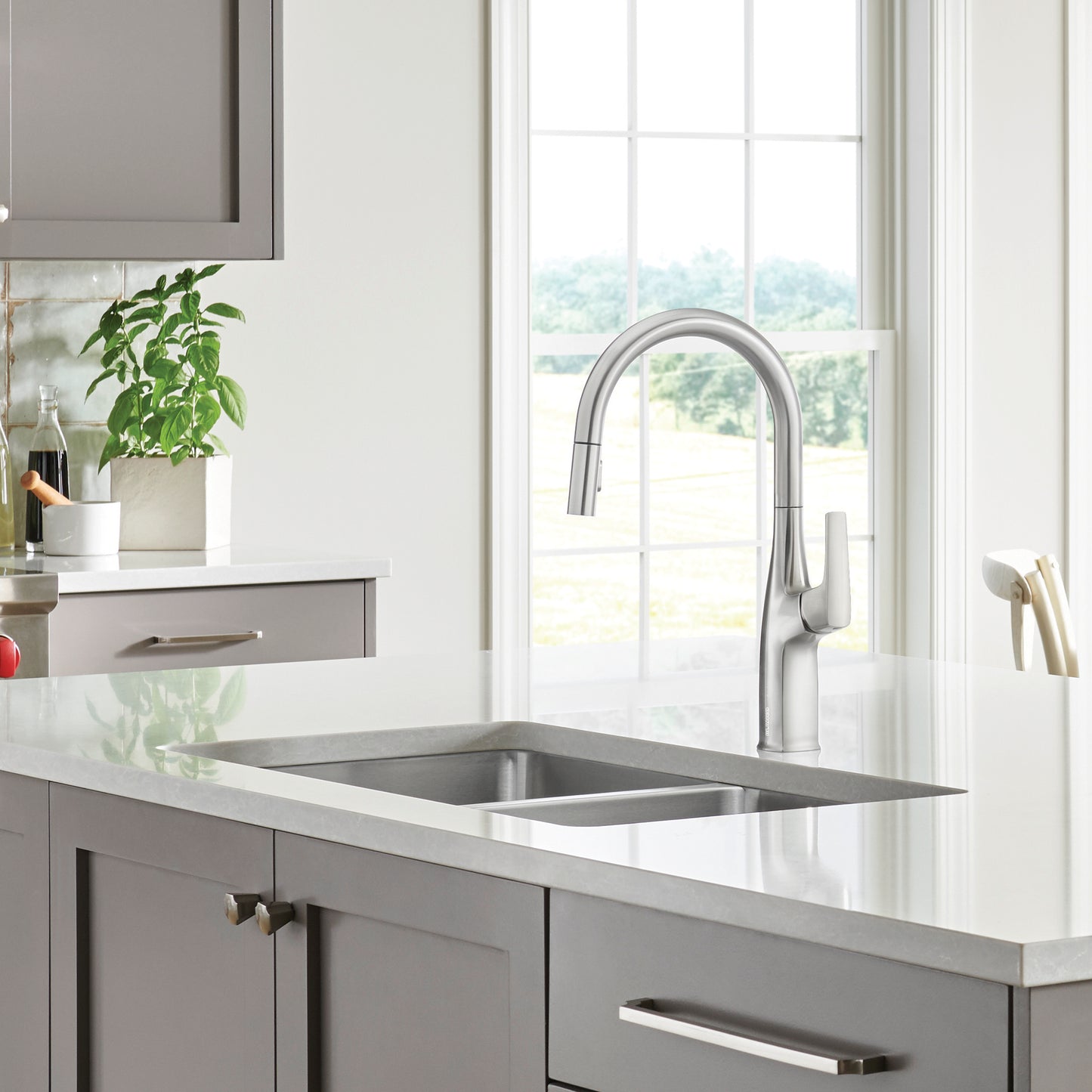 BLANCO Rivana High-Arc Pull-Down Dual-Spray Kitchen Faucet