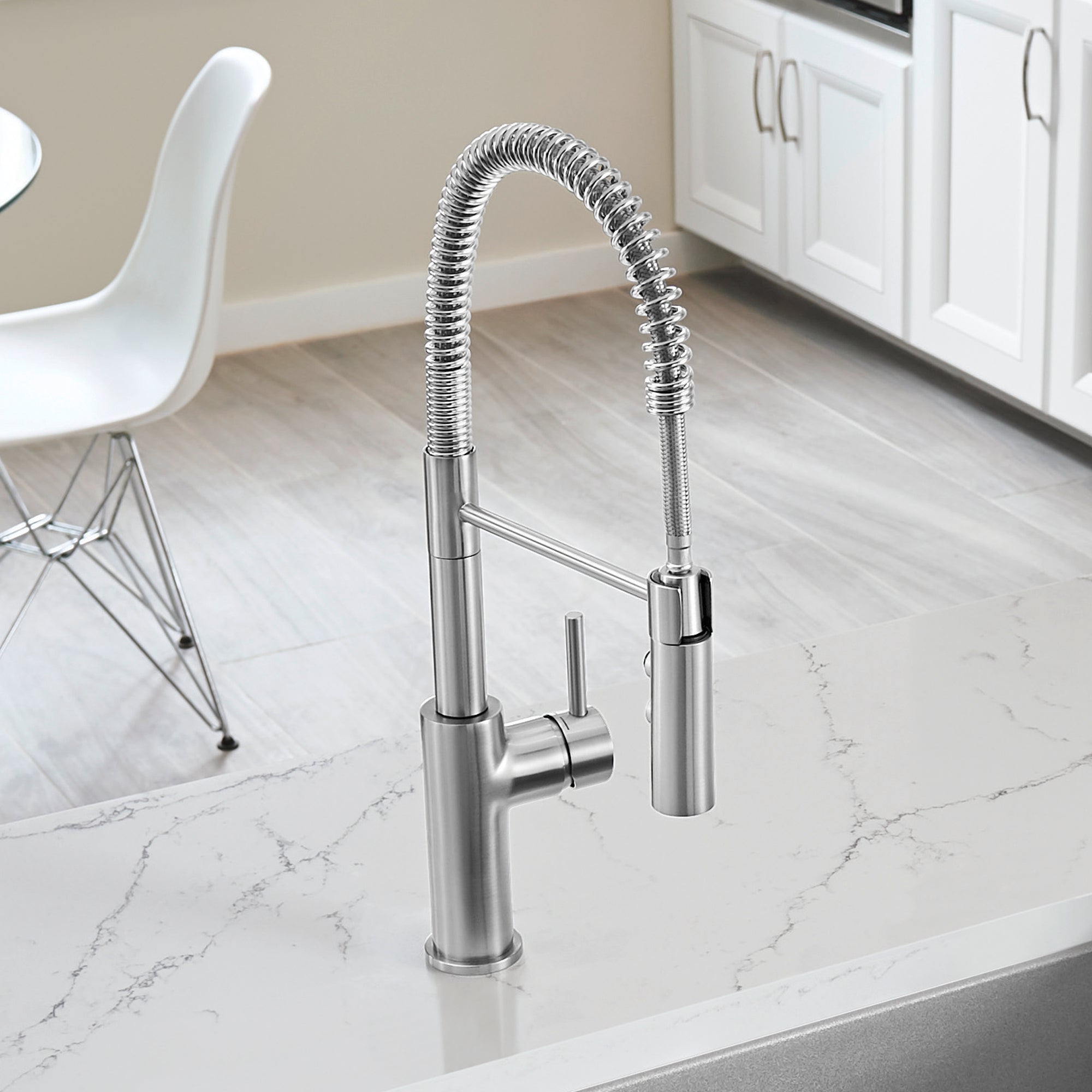 BLANCO Catris Semi-Pro Pull-Down Dual-Spray Kitchen Faucet displayed in a modern kitchen setting.