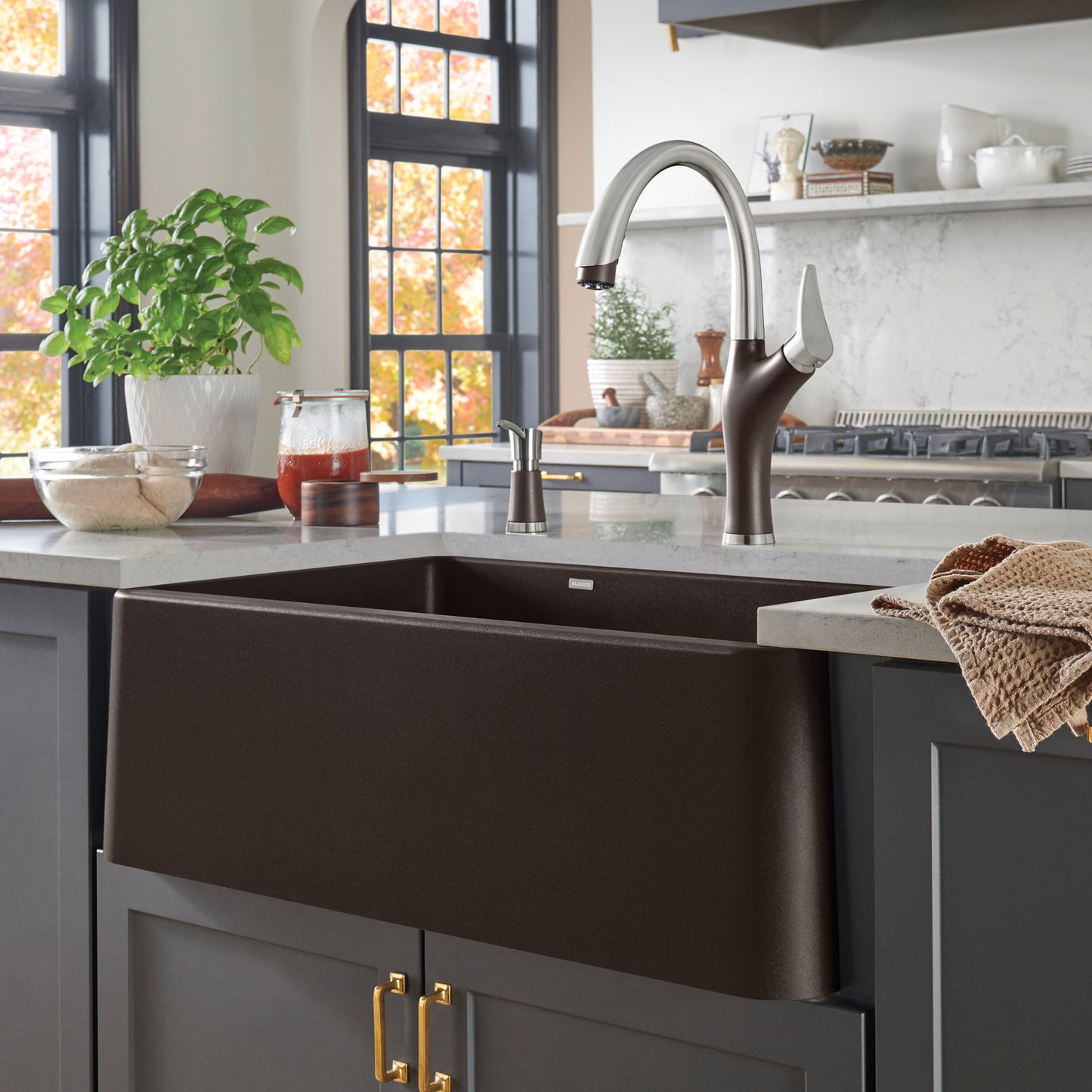 BLANCO Ikon SILGRANIT 33" Single Bowl Apron-Front Farmhouse Sink