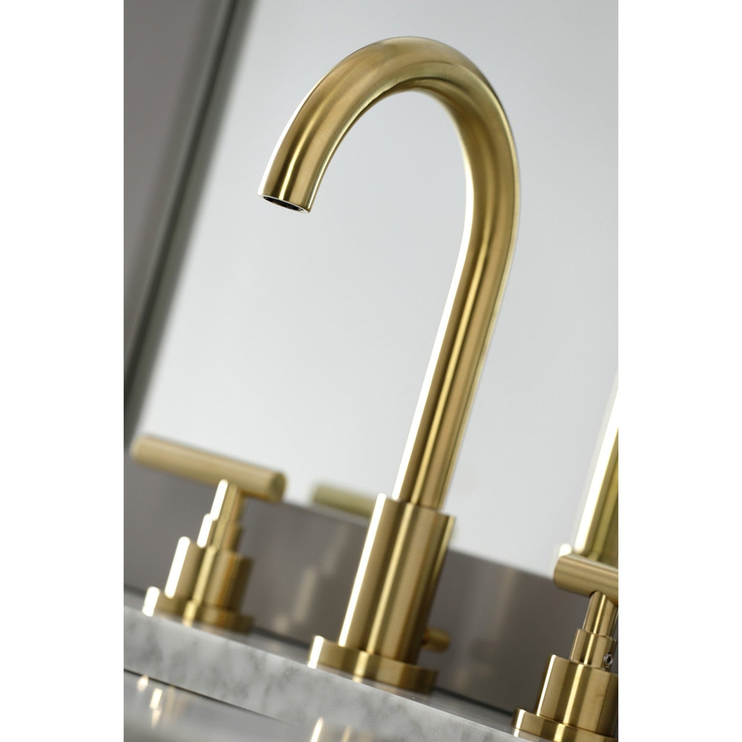 KINGSTON Brass Manhattan Widespread Bathroom Faucet with Brass Pop-Up - Brushed Brass