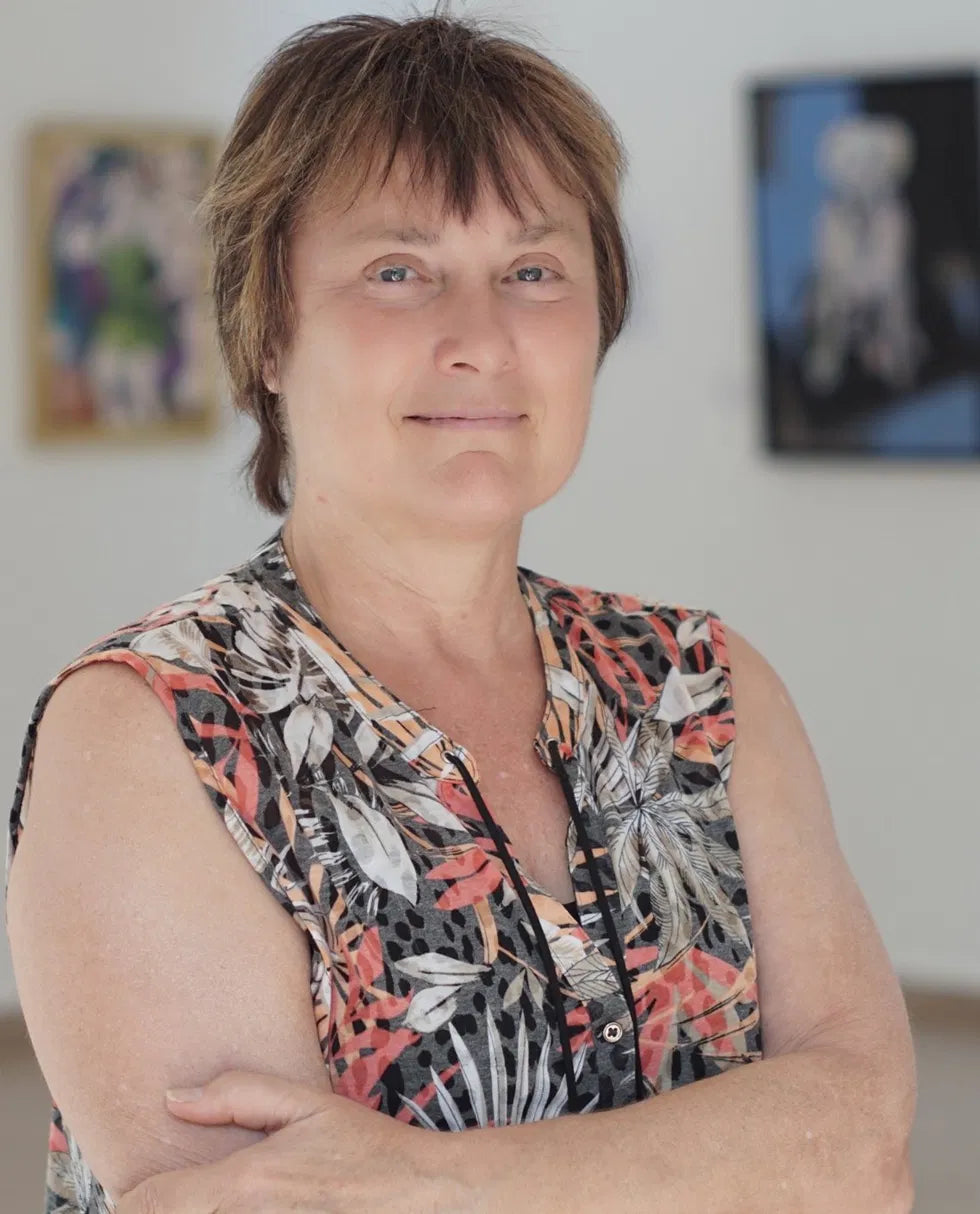 Clare, co-owner of Manor House Sinks