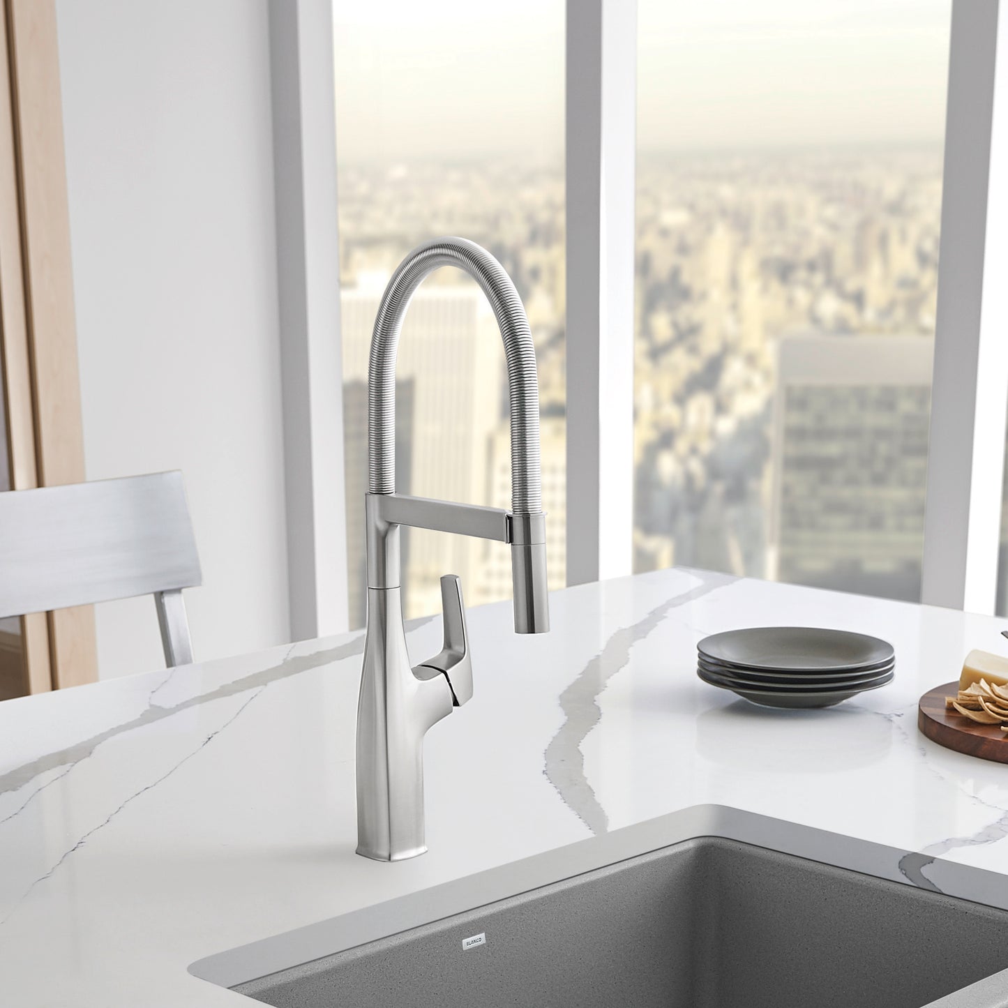 BLANCO Rivana Semi-Pro Pull-Down Dual-Spray Kitchen Faucet