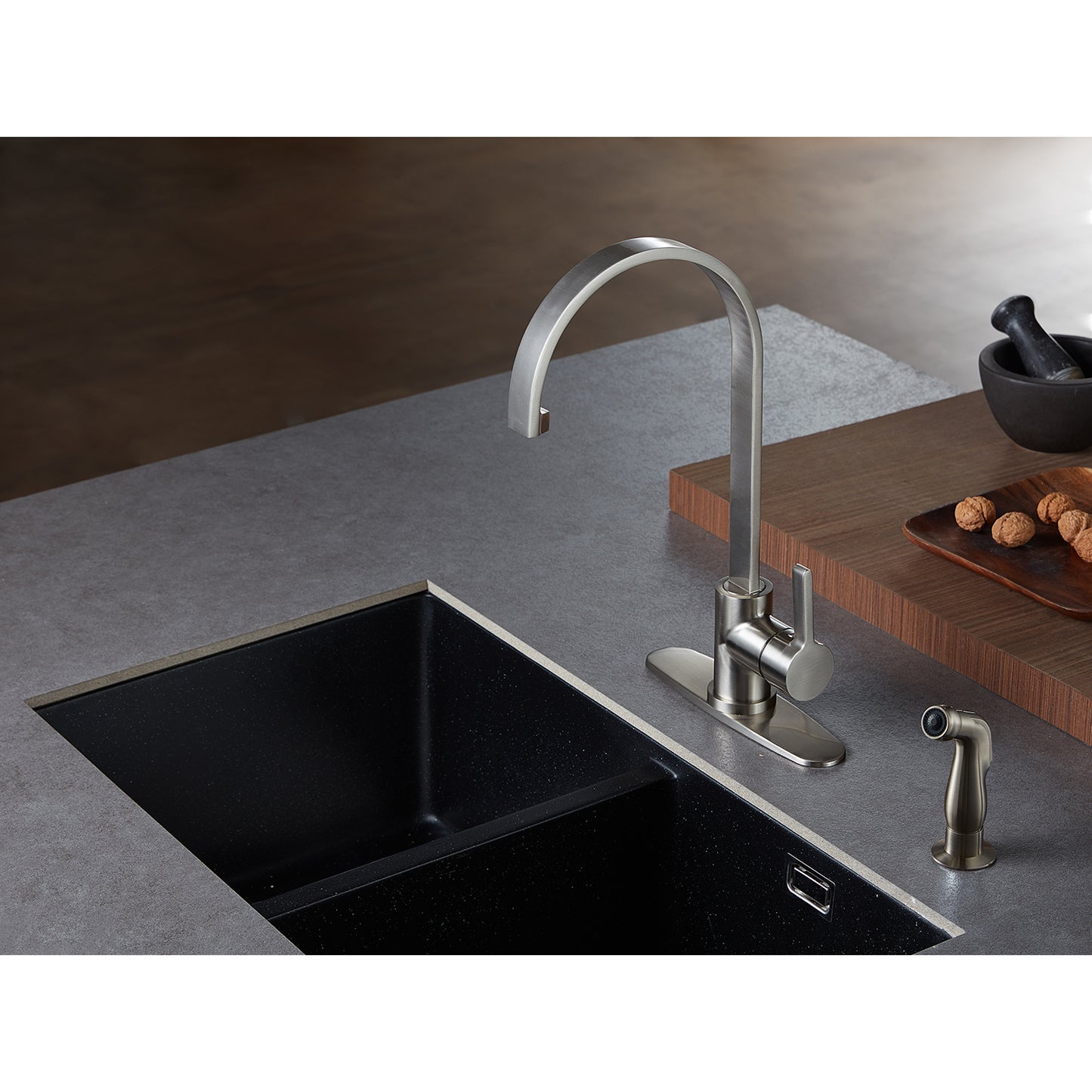 Kingston Brass LS8713CTLSP Continental Kitchen Faucet with Side Sprayer