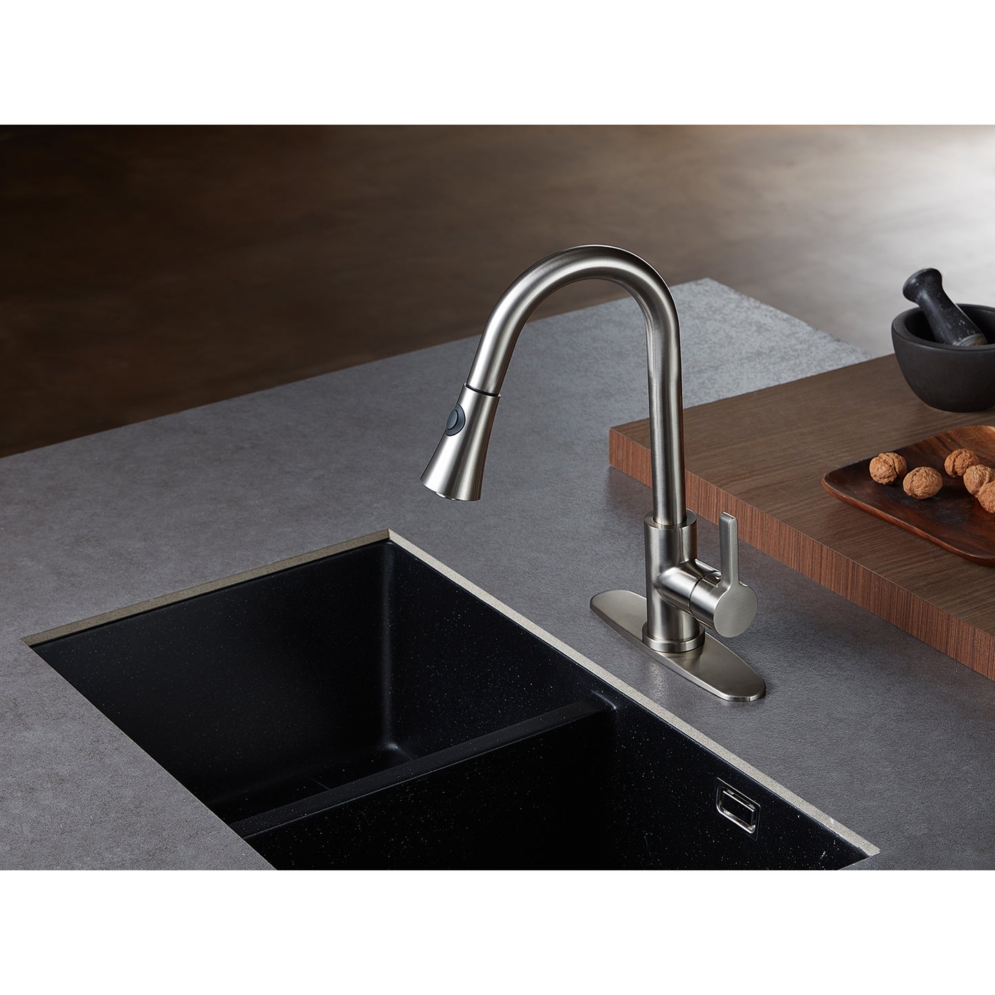 Kingston Brass LS8723CTL Continental Pull-Down Kitchen Faucet