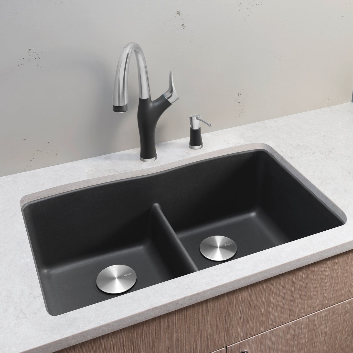 BLANCO Diamond SILGRANIT 32" 50/50 Double Bowl Undermount Kitchen Sink with Low Divide in modern kitchen setting.