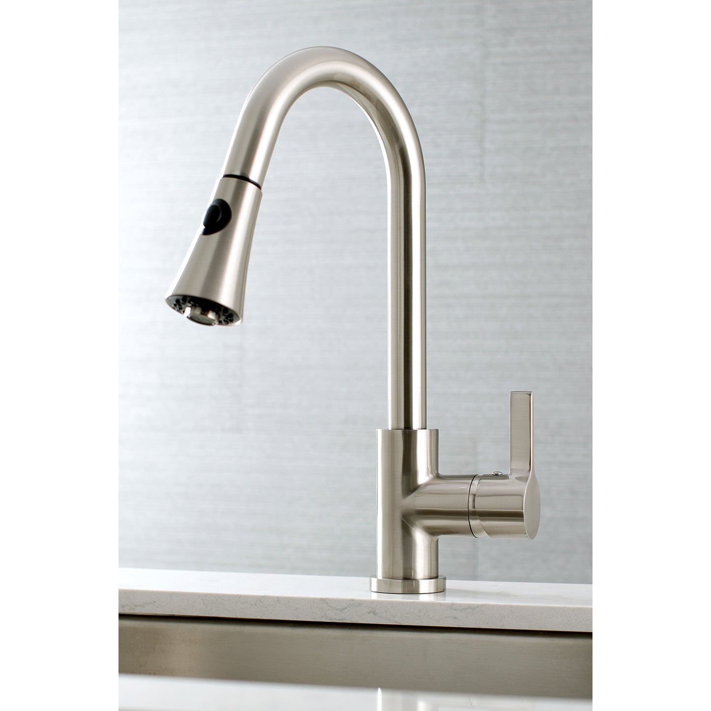 Kingston Brass LS8723CTL Continental Pull-Down Kitchen Faucet