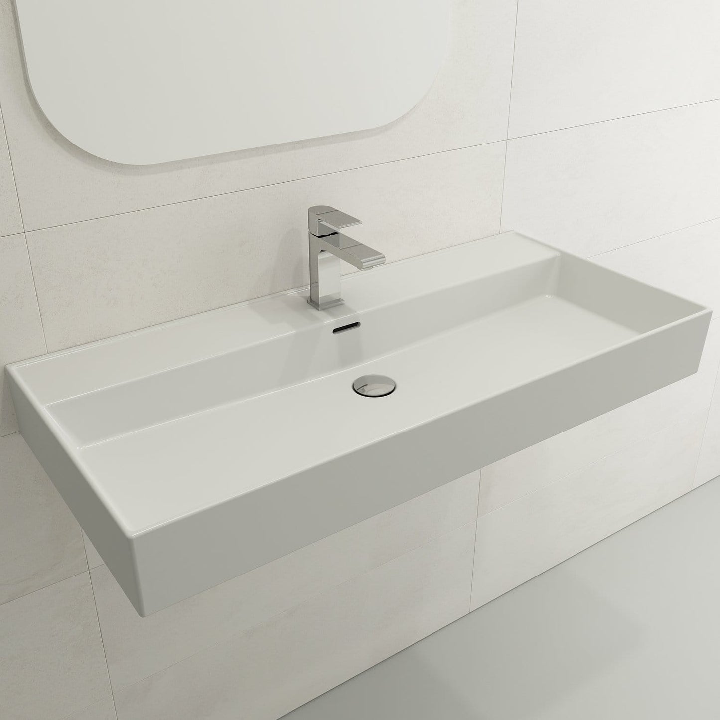 BOCCHI MILANO 39.75" Wall-Mounted Sink Fireclay 1-Hole With Overflow