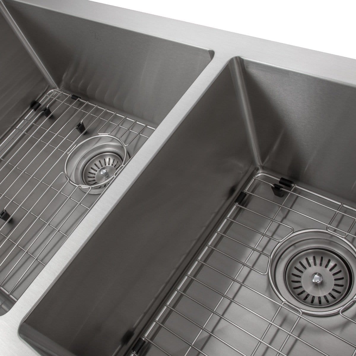 ZLINE Courchevel Farmhouse 36" Apron Mount Double Bowl Sink in Stainless Steel (SA60D-36) close-up of dual-basin.