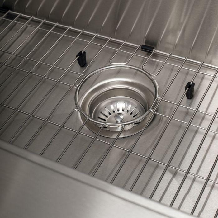 ZLINE Moritz Farmhouse 33" Undermount Single Bowl Sink in Stainless Steel with Accessories (SLSAP-33) interior with drainage.